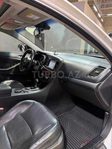 Kia Optima-16