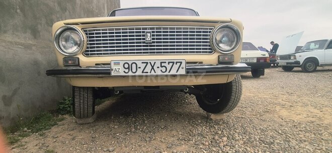LADA (VAZ) 21011-1