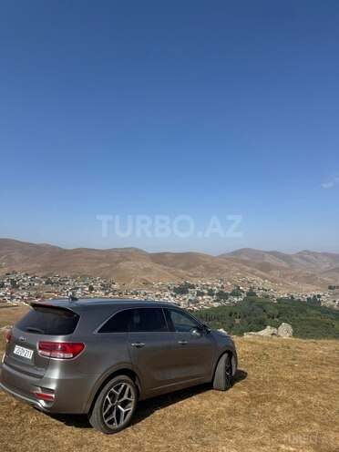 Kia Sorento-11
