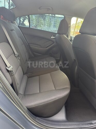 Kia Forte-13