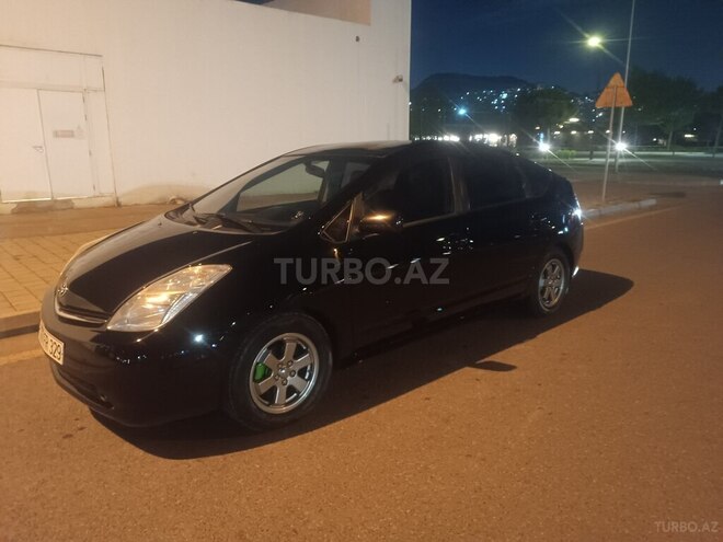 Toyota Prius-2