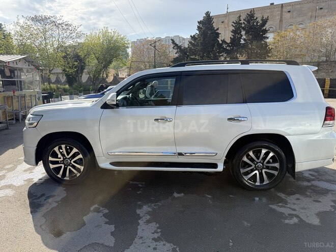 Toyota Land Cruiser-5