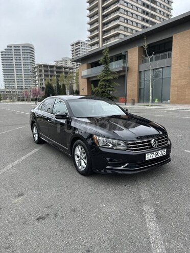 Volkswagen Passat-2