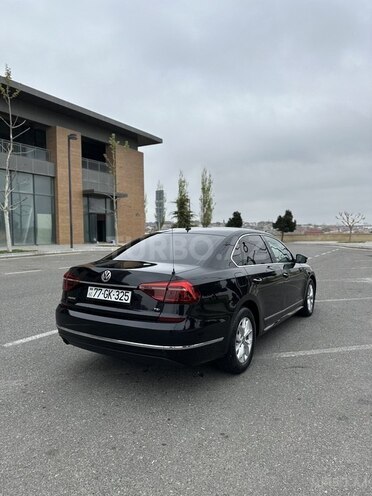 Volkswagen Passat-4