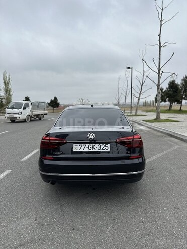 Volkswagen Passat-5