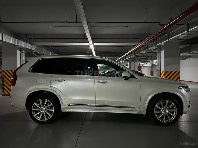 Volvo XC90-6