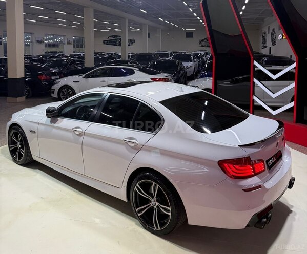 BMW 528-9