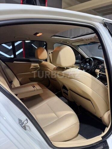 BMW 528-21