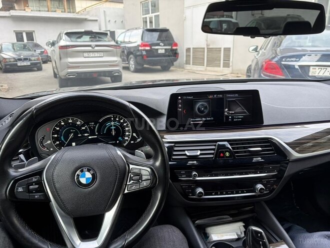 BMW 530e-5