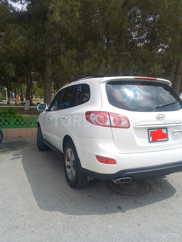 Hyundai Santa Fe-4