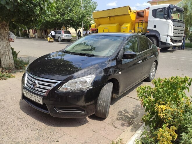Nissan Sentra-1