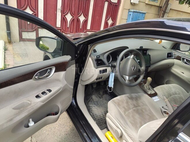 Nissan Sentra-9