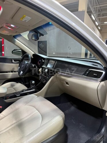 Kia Optima-17