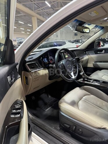 Kia Optima-15