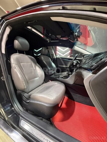 Hyundai Sonata-15