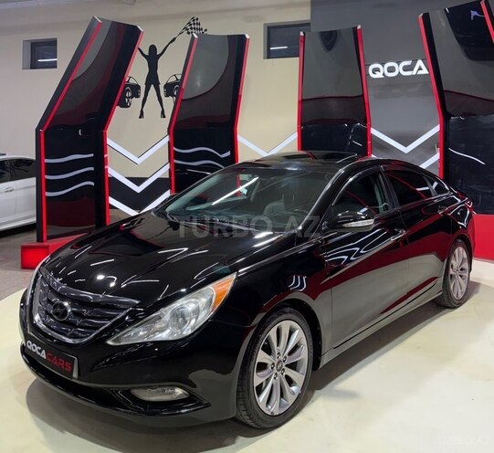 Hyundai Sonata-4