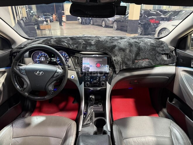 Hyundai Sonata-18