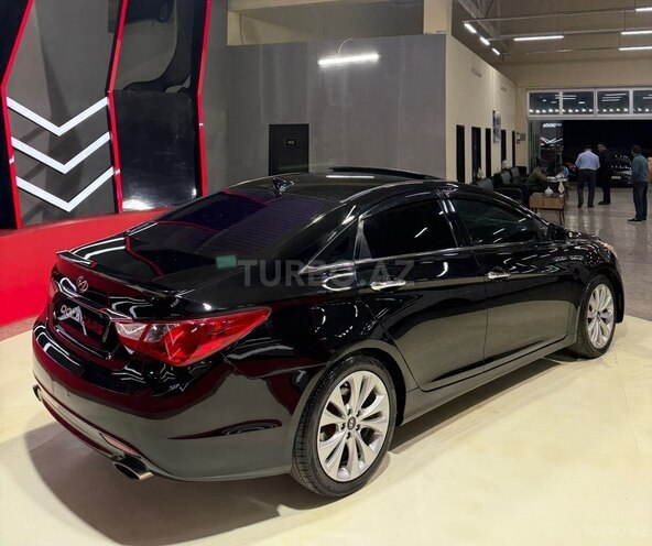Hyundai Sonata-10