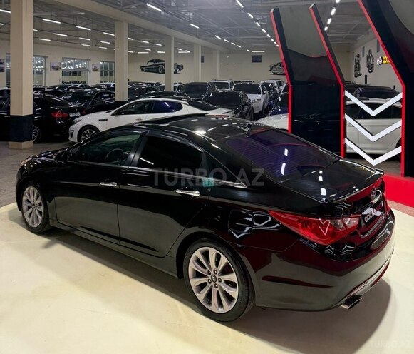 Hyundai Sonata-9