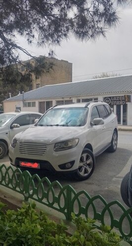 Hyundai Santa Fe-1