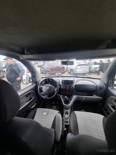 Fiat Doblo-5