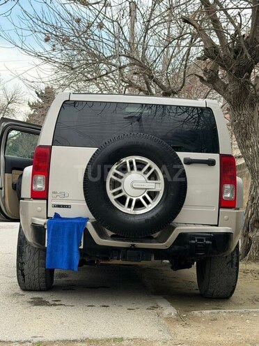 Hummer H3-9