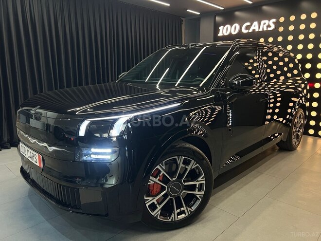 Lynk & Co 900-3