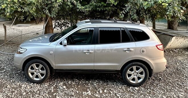 Hyundai Santa Fe-5
