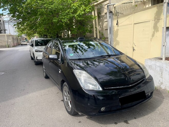Toyota Prius-3