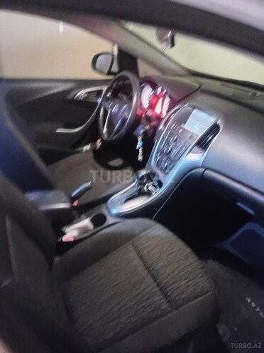 Opel Astra-9