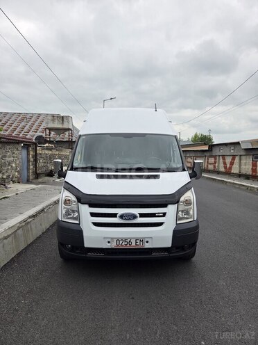 Ford Transit-1