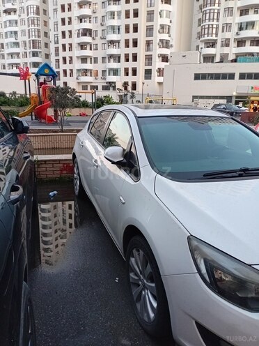 Opel Astra-11