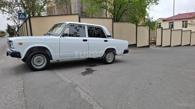 LADA (VAZ) 2107-10