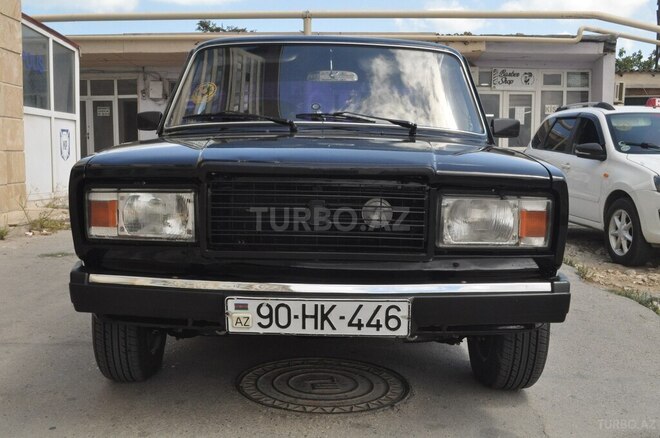 LADA (VAZ) 2107-1