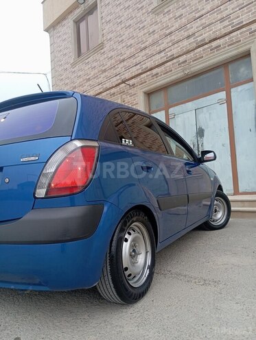 Kia Rio-7