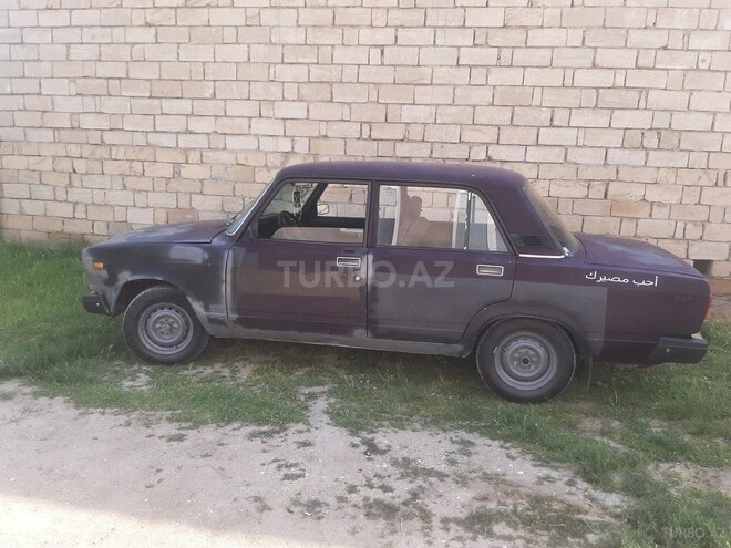 LADA (VAZ) 2107-5