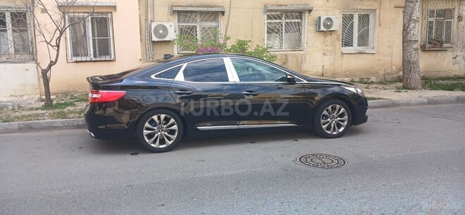 Hyundai Azera-20