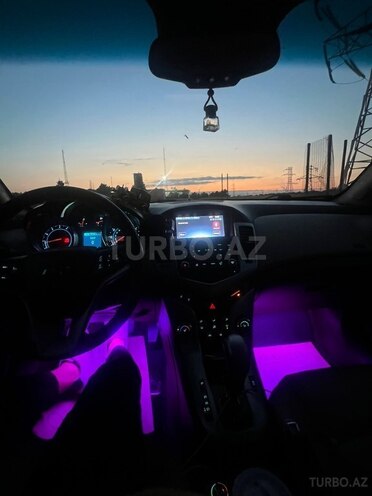 Chevrolet Cruze-17