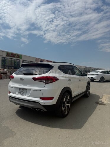 Hyundai Tucson-5