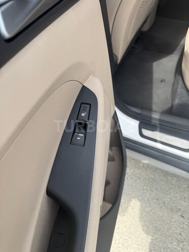 Hyundai Tucson-15
