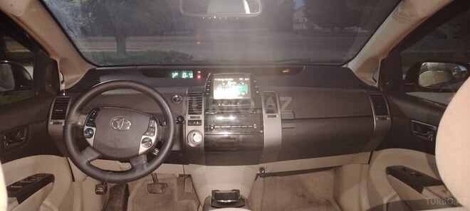 Toyota Prius-9