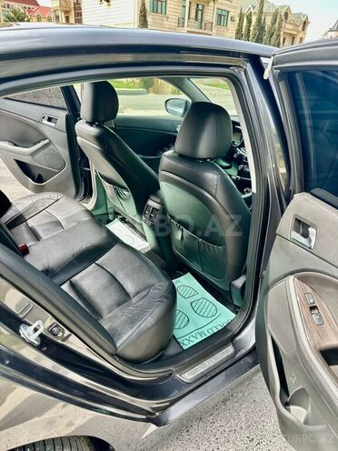Kia Optima-11