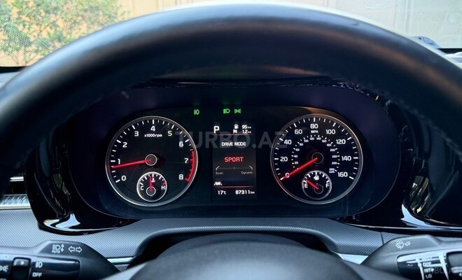Kia K5-8