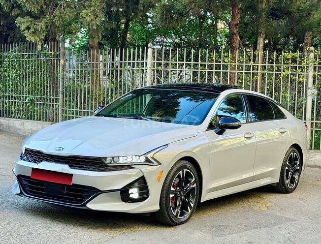 Kia K5-3