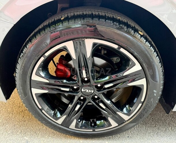 Kia K5-11