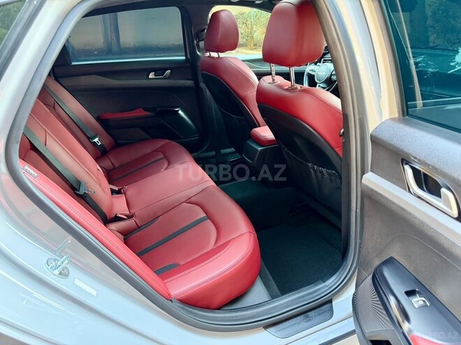 Kia K5-14