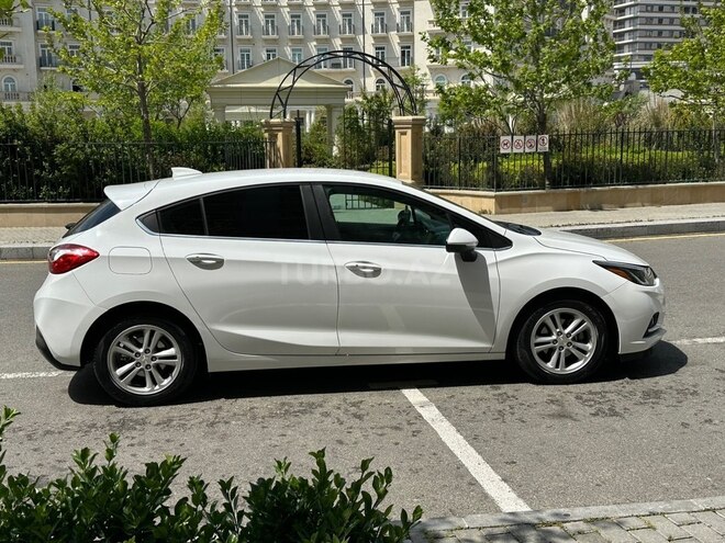 Chevrolet Cruze-5