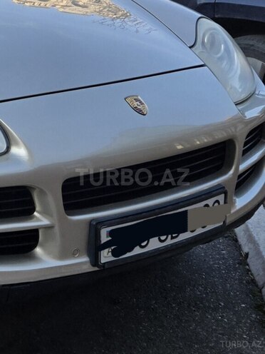 Porsche Cayenne Turbo S-10