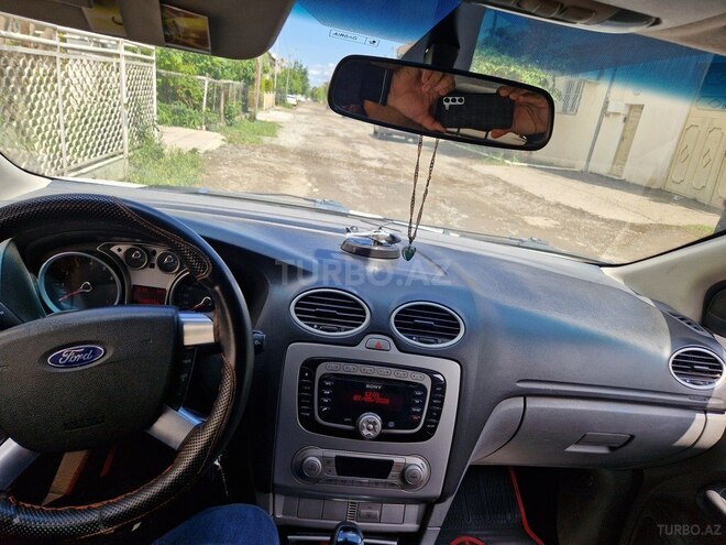 Ford Focus-4