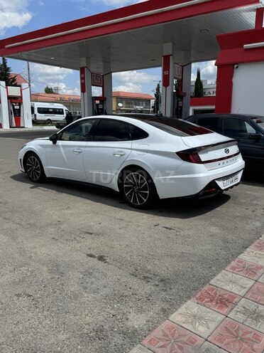 Hyundai Sonata-3